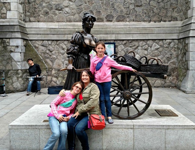 When in Dublin... with Molly Malone. A guide to enjoying Dublin with Kids. Ireland travel tips.